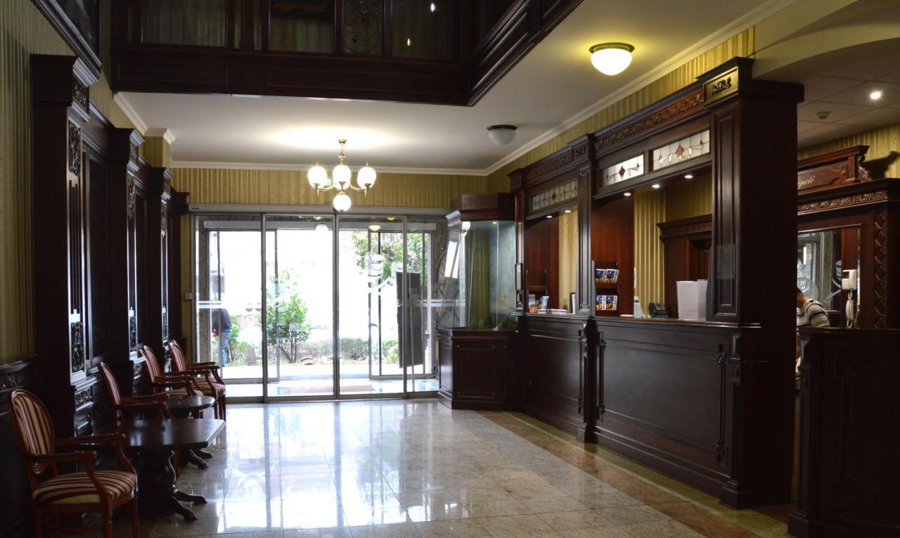 ديبريتْسين Hotel Obester المظهر الخارجي الصورة